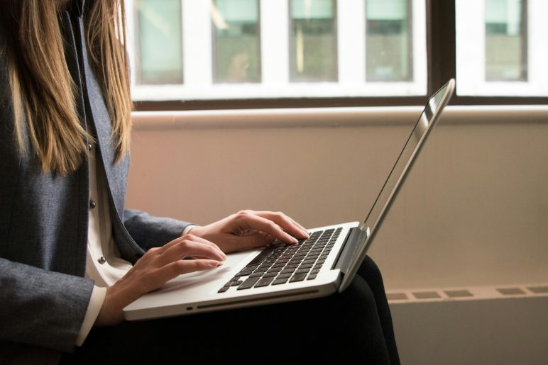 differenza-tra-lavoro-freelance-e-lavoro-a-tempo-pieno-pro-e-contro differenza-tra-lavoro-freelance-e-lavoro-a-tempo-pieno-pro-e-contro